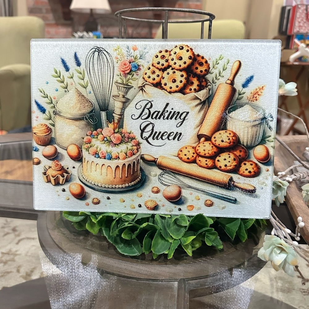 Baking Queen Decorative Kitchen Glass Cutting Board